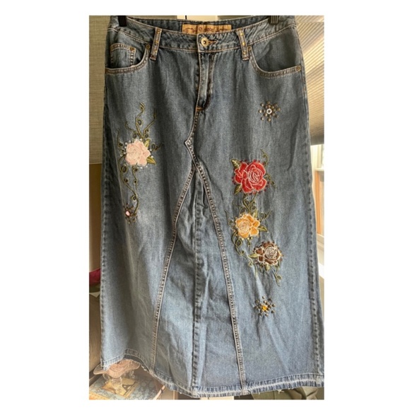 EMBROIDERED BEADED LONG DENIM FLOWING SKIRT - Picture 1 of 16